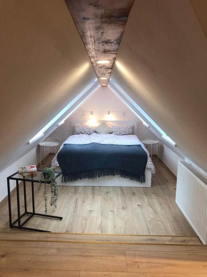 39 Apartment *